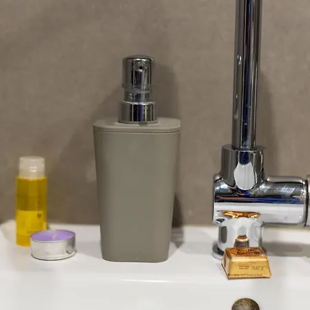 Cityhome Downtown & *