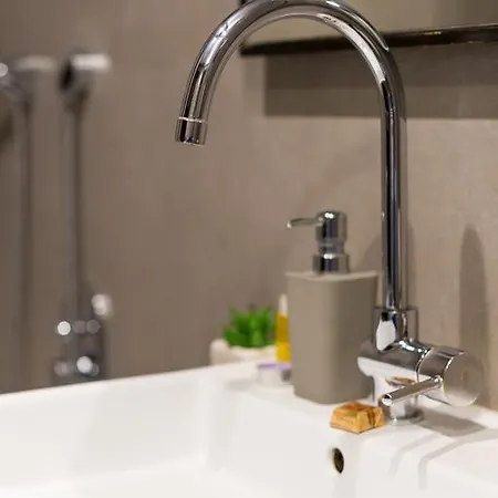 Cityhome Downtown Suites & Spa Apartment