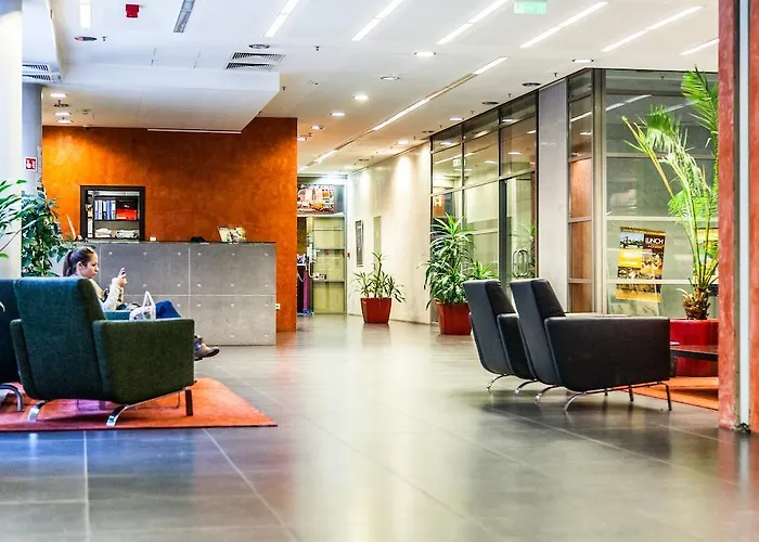 Cityhome Downtown & *